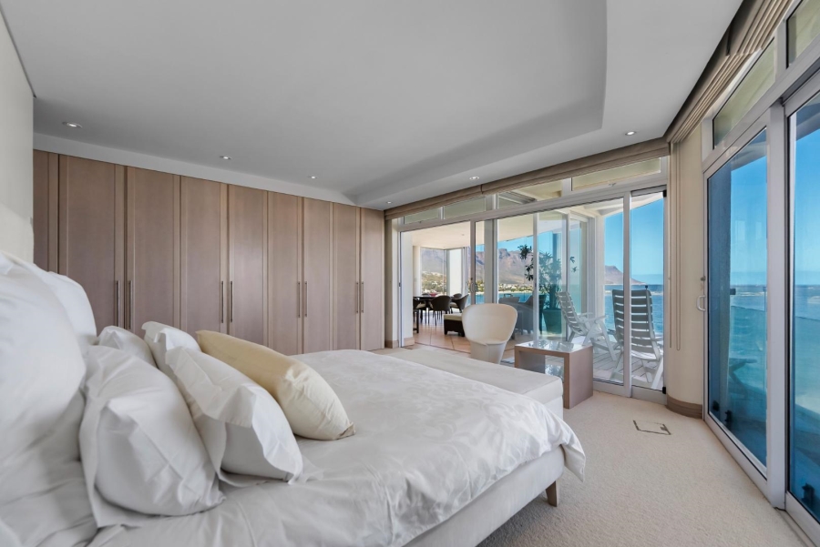 3 Bedroom Property for Sale in Clifton Western Cape